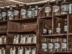 La Farmacia en la novela histórica