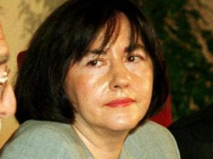 Esperanza Ortega: Migas de pan sobre la mesa