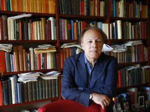 Javier Marías, escritor: La ironía del lobo feroz